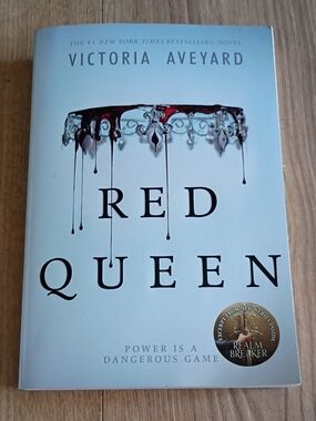 Red Queen by Victoria Aveyard - White Cover with Red Accents